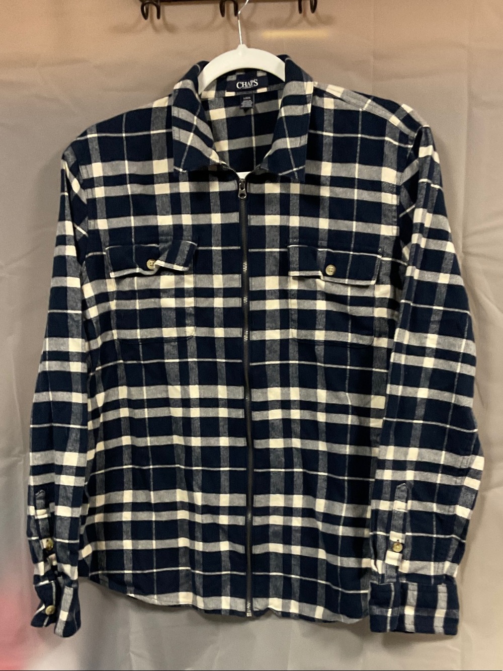 Chaps Plaid Button Front Shirt in Blue & White Size Large
